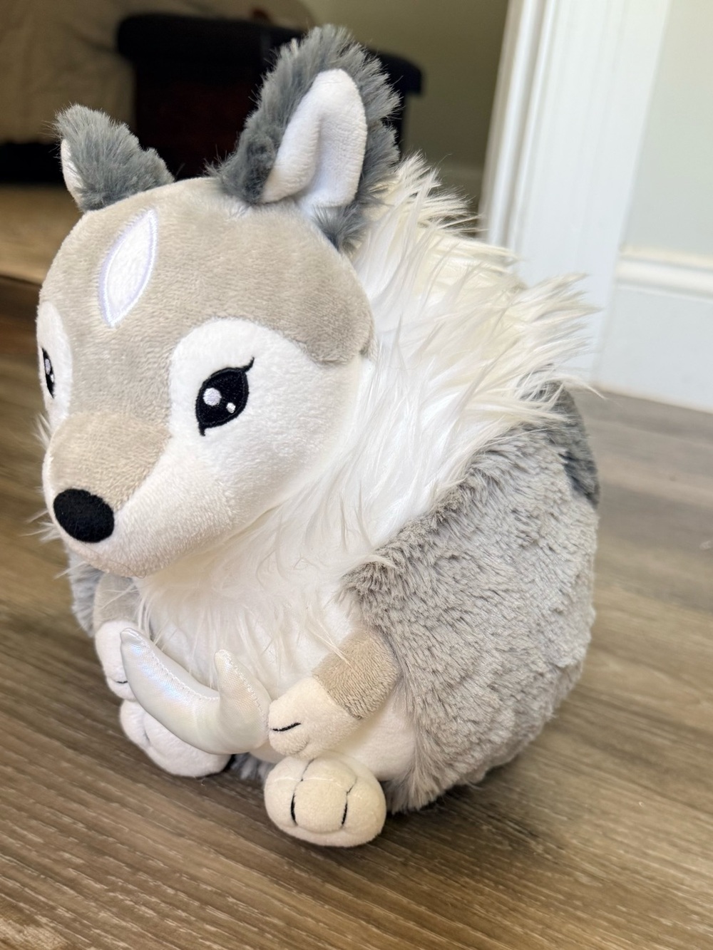 Mini Hati 2 Moon Wolf by Squishable